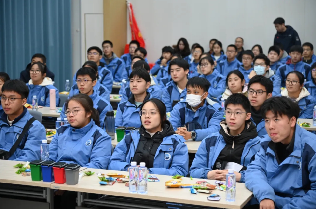 http://www.pingantop.com/Upload/ueditor/1733880136445702.png